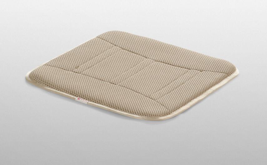 Cushions & accessories